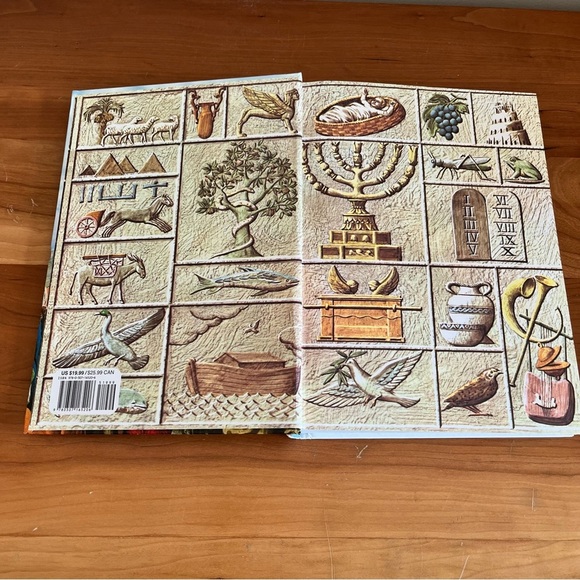 The Golden Children's Bible A Full-Color Bible for Kids by Golden Books - Picture 3 of 7